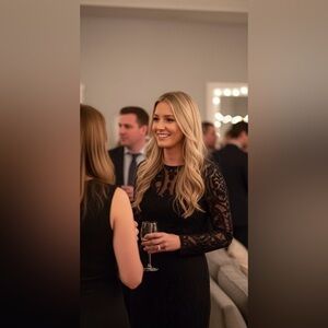 Black Full Length Dress Le Chateau Size Medium